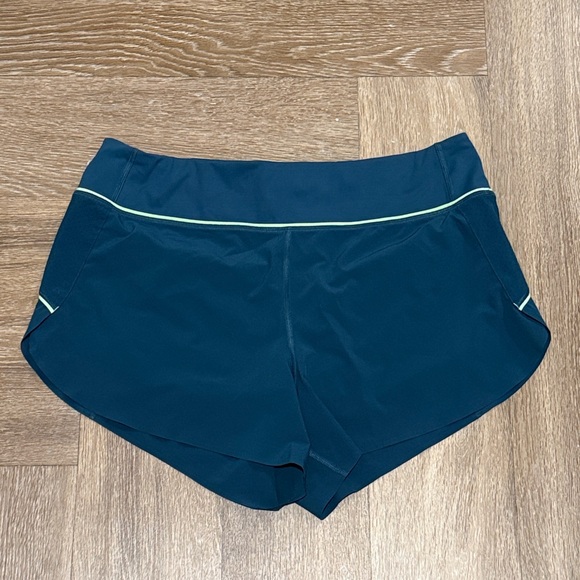 Athleta Run With It Short - Picture 2 of 4